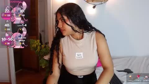 ashly online show from February 5, 2025, 8:25 pm