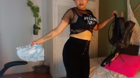 ashly online show from March 8, 2025, 8:46 pm