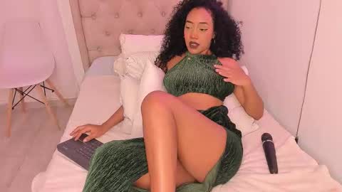 Snapshot of ashly_z chatting on September 23, 2025, 1:25 pm Ashly  online show from September 23, 2025, 1:25 pm