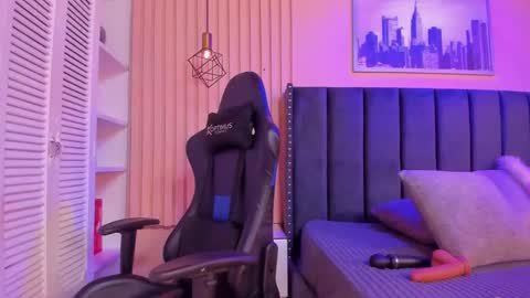 Snapshot of ashlye_miller_ chatting on January 12, 2025, 6:49 am ashlye_miller_ online show from January 12, 2025, 6:49 am