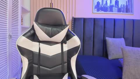 Snapshot of ashlye_miller_ chatting on February 12, 2026, 4:18 am ashlye_miller_ online show from February 12, 2026, 4:18 am