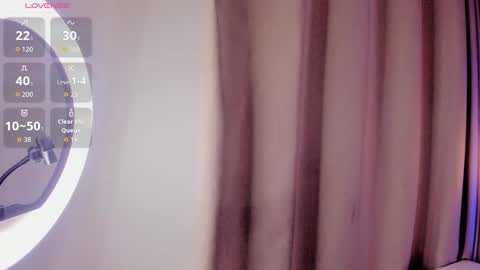 Snapshot of ashlye_white chatting on October 25, 2025, 2:41 am ashlye_white online show from October 25, 2025, 2:41 am