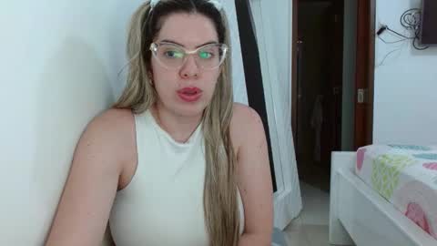 AshlyMoon online show from December 10, 2024, 3:12 pm