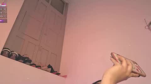 Ash  online show from November 10, 2025, 7:57 pm