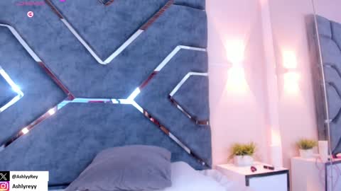 Ashly  online show from December 3, 2024, 11:02 pm