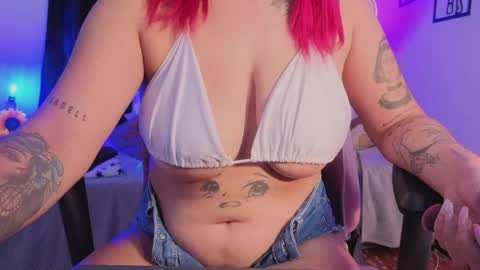 Ashly  online show from April 22, 2026, 8:21 pm
