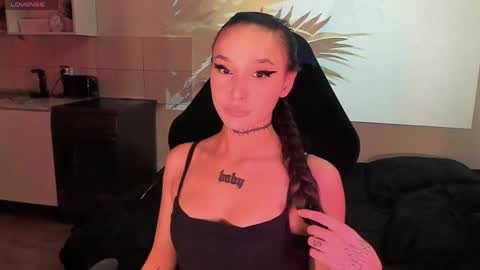 Mila online show from June 8, 2026, 5:41 am