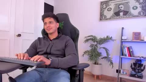 Snapshot of ashton_coleman_ chatting on October 20, 2025, 3:01 pm my name real is camilo online show from October 20, 2025, 3:01 pm