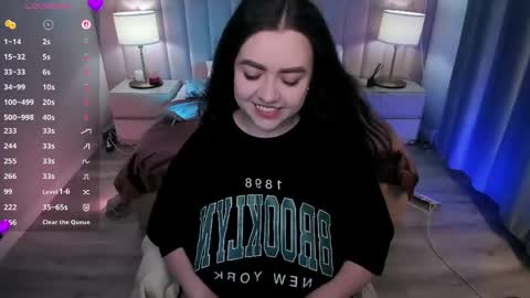 Your girlfriend online show from May 1, 2026, 11:09 pm