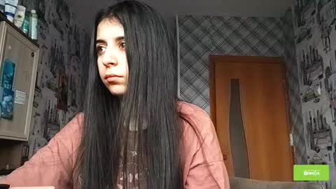 Lina online show from November 27, 2025, 3:52 am