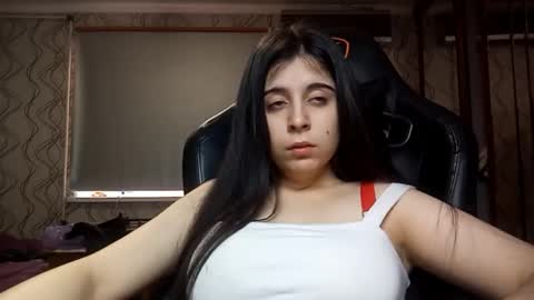 Lina online show from February 6, 2026, 12:59 am