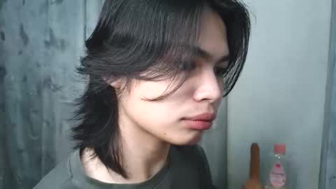 asian_babyboi online show from September 15, 2025, 5:13 pm