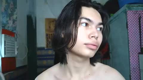 Snapshot of asian_babyboi chatting on May 7, 2026, 7:03 am asian_babyboi online show from May 7, 2026, 7:03 am