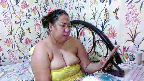 Snapshot of asian_bigboobs20 chatting on October 13, 2025, 5:35 pm Asian Bigboobs20 online show from October 13, 2025, 5:35 pm