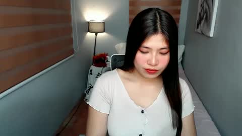asian_dyn online show from January 14, 2025, 5:56 pm