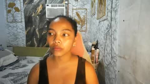 im janeth single mom online show from June 14, 2026, 2:35 am