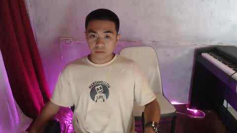 Snapshot of asian_janush chatting on October 7, 2025, 10:12 am asian_janush online show from October 7, 2025, 10:12 am