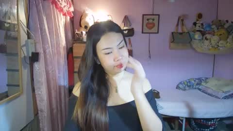 asian_llory online show from March 17, 2026, 12:37 am