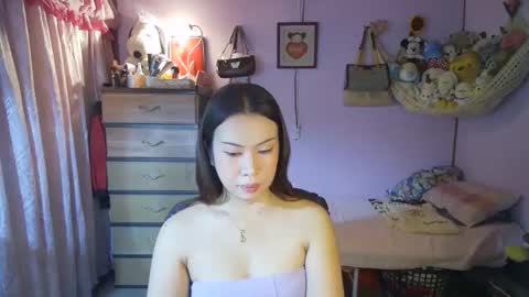 asian_llory online show from March 18, 2026, 2:04 am