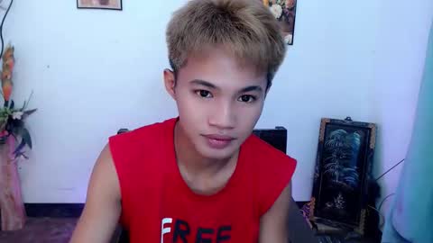 asian_lover05 online show from September 15, 2025, 3:12 pm