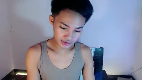 asian_lover05 online show from March 22, 2026, 4:32 pm