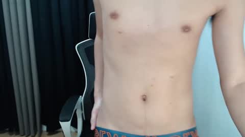 asian_prince21 online show from March 9, 2025, 3:54 am