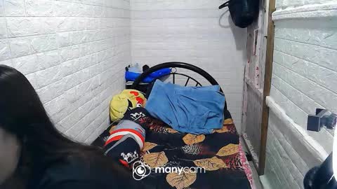 Trixie online show from January 6, 2026, 7:23 am