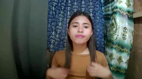 Sofia online show from March 22, 2026, 5:33 am