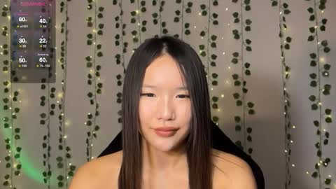 Snapshot of asian_vi chatting on October 8, 2025, 5:32 pm My name Vi online show from October 8, 2025, 5:32 pm
