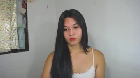 Yan online show from November 7, 2025, 9:09 am