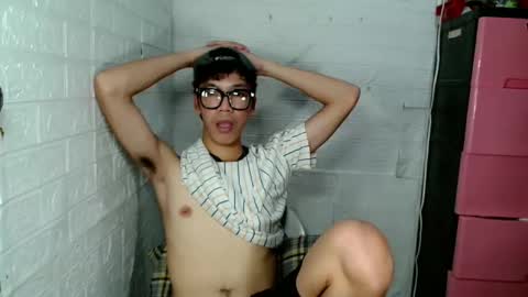 EIZE online show from March 11, 2026, 5:02 am