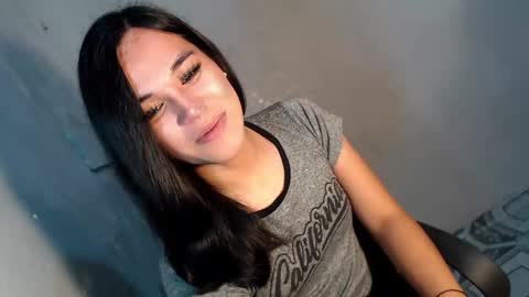 asianblk_barbiedoll online show from November 13, 2025, 4:17 pm