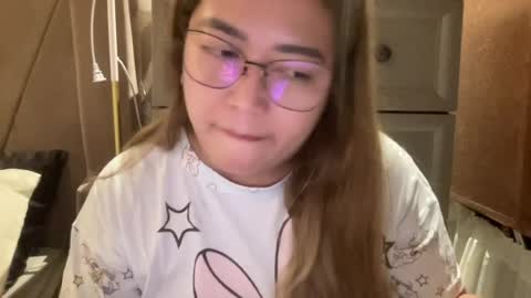 Snapshot of asianbunny10 chatting on July 29, 2026, 12:47 pm Curvy online show from July 29, 2026, 12:47 pm