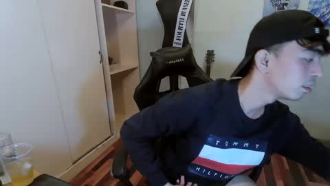 Bry online show from December 25, 2024, 11:54 am