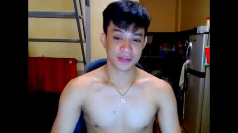 asiandreamboyx online show from April 26, 2026, 2:09 am