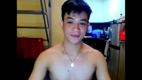 asiandreamboyx online show from May 8, 2026, 2:06 am