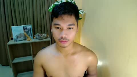 asianhunk_jamesx online show from February 5, 2026, 10:47 pm