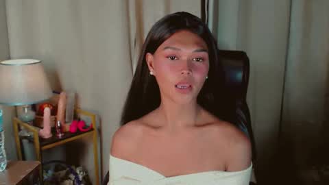 Kianna online show from May 17, 2026, 10:22 am