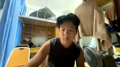 Snapshot of asianlatino00 chatting on August 1, 2026, 9:19 am asianlatino00 online show from August 1, 2026, 9:19 am