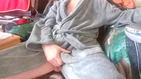 Snapshot of asianlooker chatting on October 29, 2025, 12:51 pm John online show from October 29, 2025, 12:51 pm