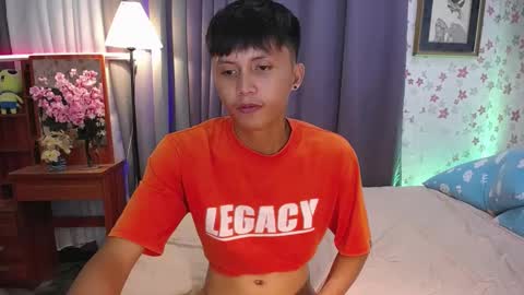 Snapshot of asiansmokeyxx chatting on February 6, 2025, 1:32 pm prince online show from February 6, 2025, 1:32 pm