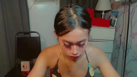 kisses online show from February 12, 2026, 5:19 pm