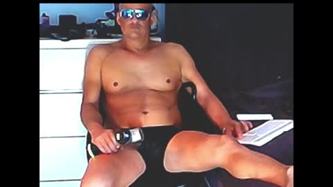 Snapshot of askil8802 chatting on April 28, 2026, 7:57 am askil8802 online show from April 28, 2026, 7:57 am