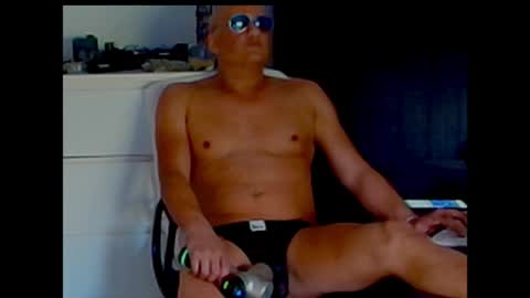 Snapshot of askil8802 chatting on May 5, 2026, 6:10 am askil8802 online show from May 5, 2026, 6:10 am