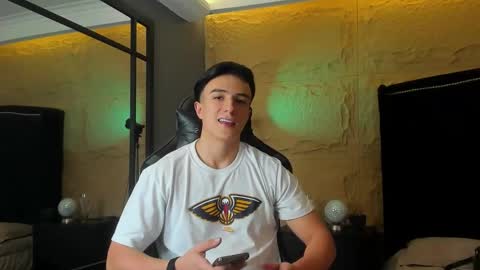 Aslan  online show from January 6, 2026, 2:48 am