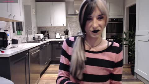 asluttyrose online show from January 10, 2025, 7:11 pm