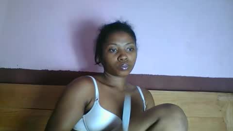 asmiraa online show from March 8, 2026, 9:51 pm