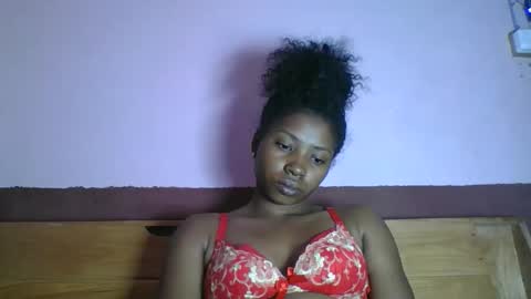 asmiraa online show from April 29, 2026, 5:52 pm