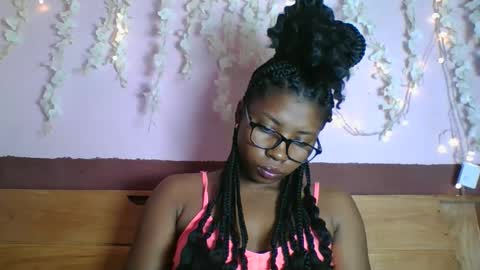asmiraa online show from May 8, 2026, 6:24 pm