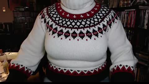Snapshot of aspen_vale chatting on December 22, 2024, 9:42 pm Aspen Vale online show from December 22, 2024, 9:42 pm